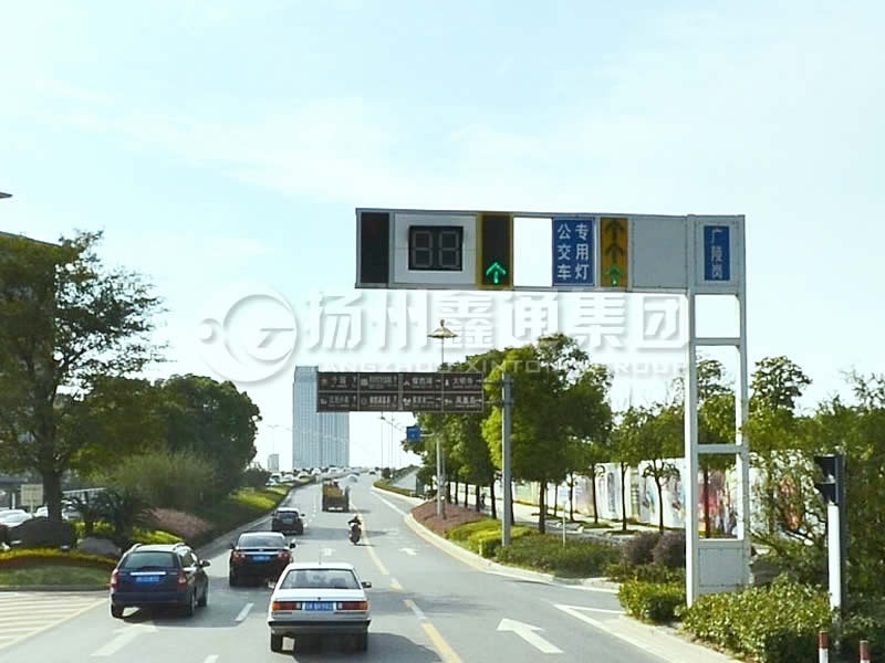 XHDG-025，框架信號燈桿，揚(yáng)州信號燈桿